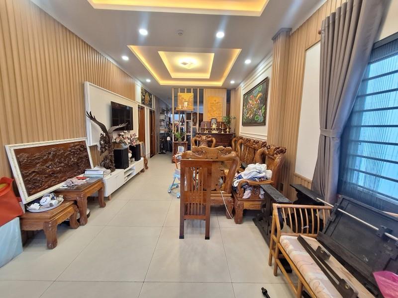 Bán nhà đường số 35, Hiệp Bình Chánh, Thủ Đức, TP HCM. DT 240m2, SHR. Giá 9,98 tỷ.