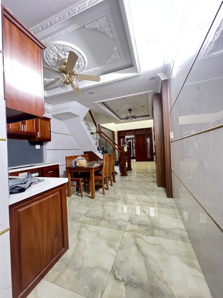 Bán nhà 4 tầng 60m2 đường số 5, Linh Tây, Thủ Đức, TP HCM. sổ hồng riêng. Giá 8,9 tỷ.