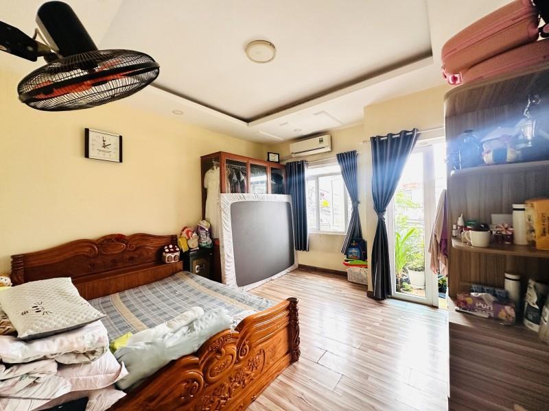 Bán nhà 4 tầng Đường số 7, Tam Bình, Thủ Đức, TP HCM. DT 82m2, sổ hồng riêng, giá 7.68 tỷ.