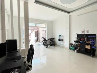 Bán nhà  đường số 10, Linh Xuân, Thủ Đức, TP HCM. DT  80m2, 2 tầng, sổ hồng riêng, giá