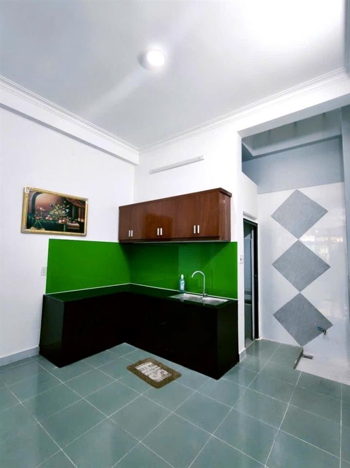 Bán nhà mặt tiền đường 147, Phước Long B, Q.9, Thủ Đức, TP HCM. DT 64m2, 2 tầng, giá 7.68
