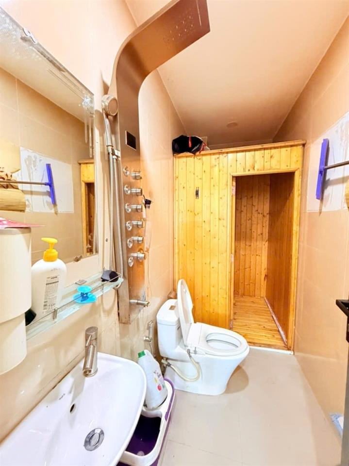 Bán nhà đường 822, Phú Hữu, Q9, Thủ Đức TP HCM. DT 125m2, 5 tầng, SHR. Giá 9,48 tỷ.