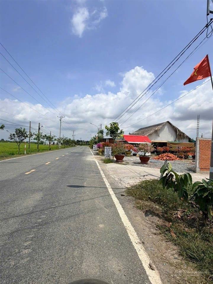Cần bán gấp đất thổ cư mặt đường đường huỳnh văn đảnh vào 50 mét 1 đường thẳng .