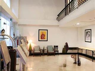 BÁN KHÁCH SẠN KIM MÃ 205Mx9T, MT8M - 10M RA PHỐ - DÒNG TIỀN 2TỶ/NĂM