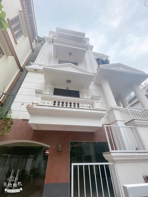 🔥 BIỆT THỰ VIP TRUNG KÍNH – 314M² – MT 13M – BIỆT THỰ MẶT PHỐ – VỪA Ở VỪA KINH DOANH –