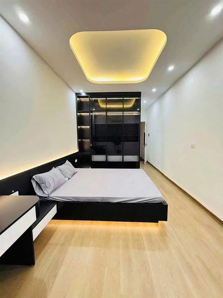 CHO THUÊ NHÀ NGUYÊN CĂN KIM MÃ – BA ĐÌNH  32M² × 5 TẦNG  3PN  18 TRIỆU/THÁNG