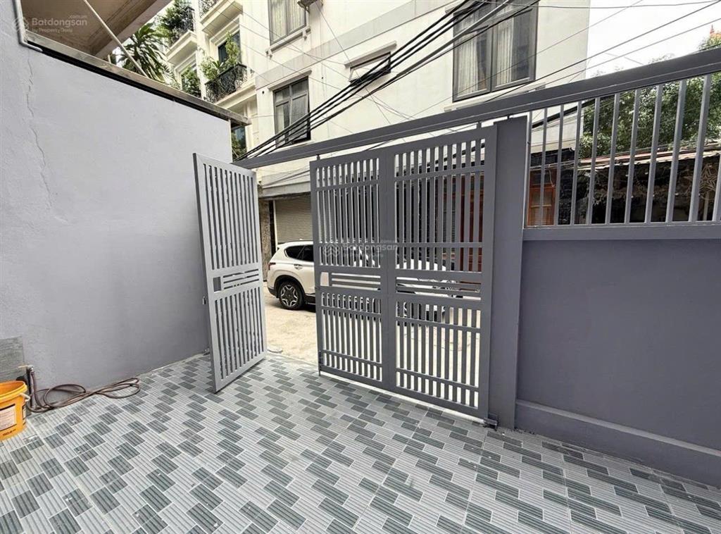 CHO THUÊ NHÀ NGUYÊN CĂN AN DƯƠNG VƯƠNG – TÂY HỒ  70M² × 3 TẦNG  4PN  3WC  Ô TÔ VÀO SÂN 