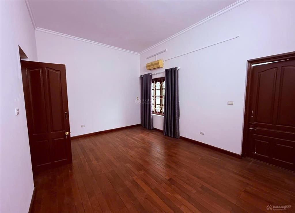 CHO THUÊ NHÀ NGUYÊN CĂN AN DƯƠNG VƯƠNG – TÂY HỒ  70M² × 3 TẦNG  4PN  3WC  Ô TÔ VÀO SÂN 