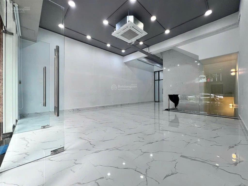 Cho thuê gấp shophouse sala 1 trệt và 1 lầu diện tích 230m2, giá 50 triệu/tháng