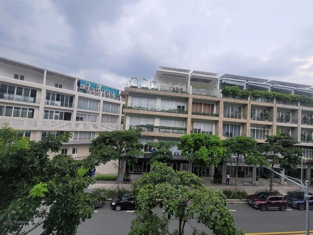 Cho thuê gấp shophouse sala 1 trệt và 1 lầu diện tích 230m2, giá 50 triệu/tháng
