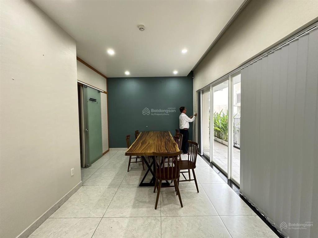 Cho thuê gấp shophouse sala 1 trệt và 1 lầu diện tích 230m2, giá 50 triệu/tháng