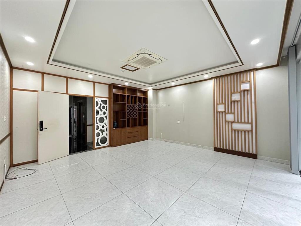 Cho thuê shophouse sala 1 trệt và 1 lầu diện tích 230m2, giá 50 triệu/tháng