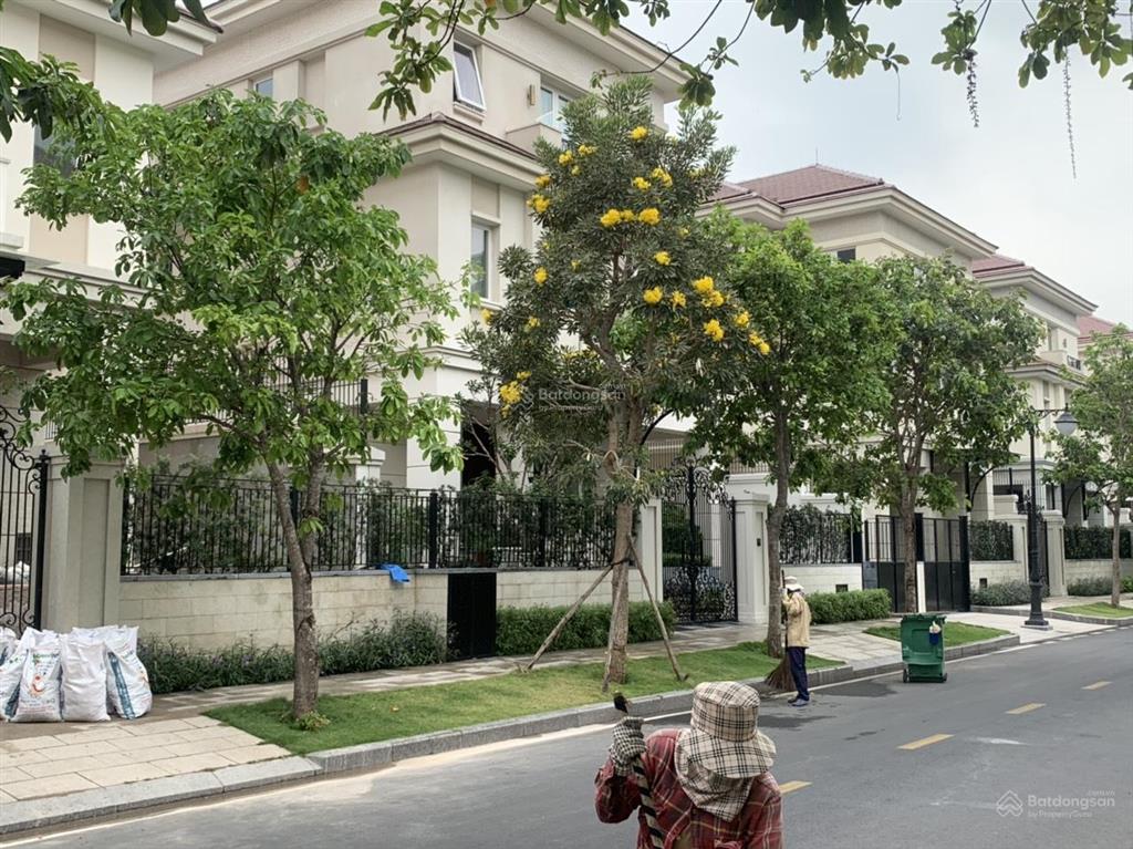 Chính chủ cần bán gấp căn biệt thự saroma villa diện tích 331m2 bán giá tốt sala chỉ 220 tỷ