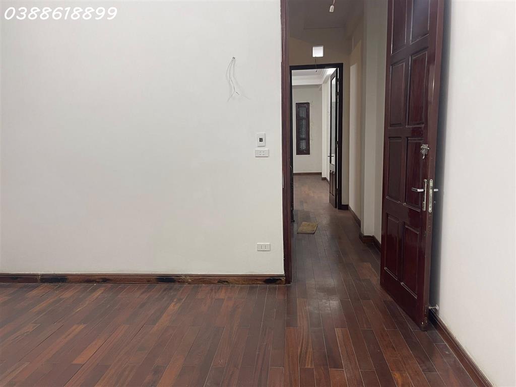 🏡 BÁN BIỆT THỰ MẶT HỒ TRUNG KÍNH - TRẦN DUY HƯNG - 100M2 - MT 4.5M - 5 TẦNG - Ô TÔ TRÁNH