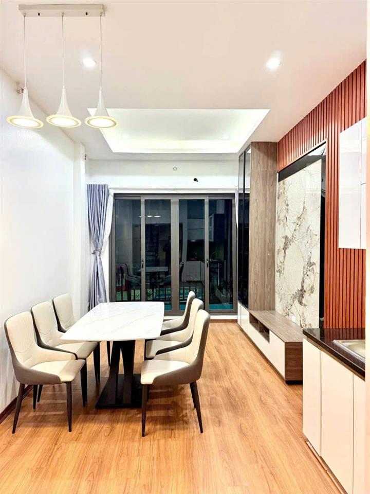 🏢 CHO THUÊ NHÀ MẶT PHỐ HOA BẰNG – CẦU GIẤY  45M² × 5 TẦNG  27 TRIỆU/THÁNG