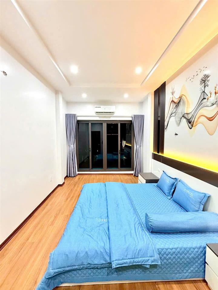 🏢 CHO THUÊ NHÀ MẶT PHỐ HOA BẰNG – CẦU GIẤY  45M² × 5 TẦNG  27 TRIỆU/THÁNG