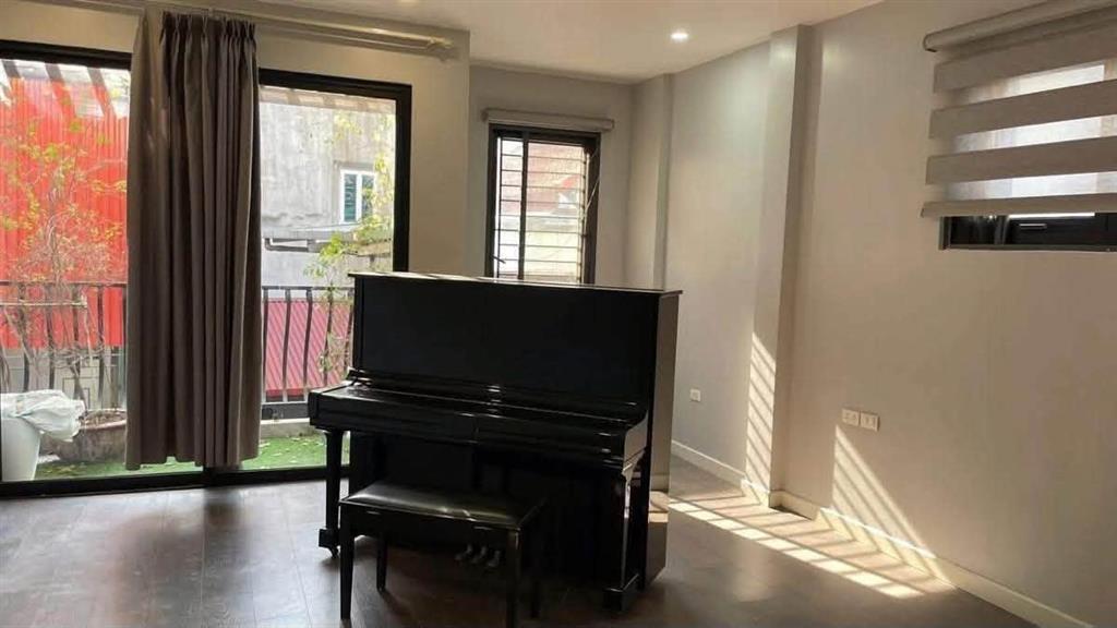 NHÀ LÔ GÓC PHÁO ĐÀI LÁNG – 60M² – MT 5,3M – 5 TẦNG – Ô TÔ ĐỖ CÁCH 10M – Ô CHỜ THANG MÁY –