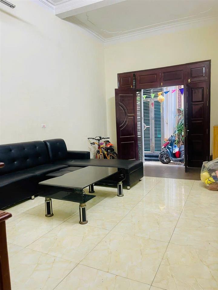 CHO THUÊ NHÀ NGUYÊN CĂN HOÀNG LIỆT – TỰU LIỆT  50M² × 3 TẦNG  4PN + PHÒNG THỜ  11