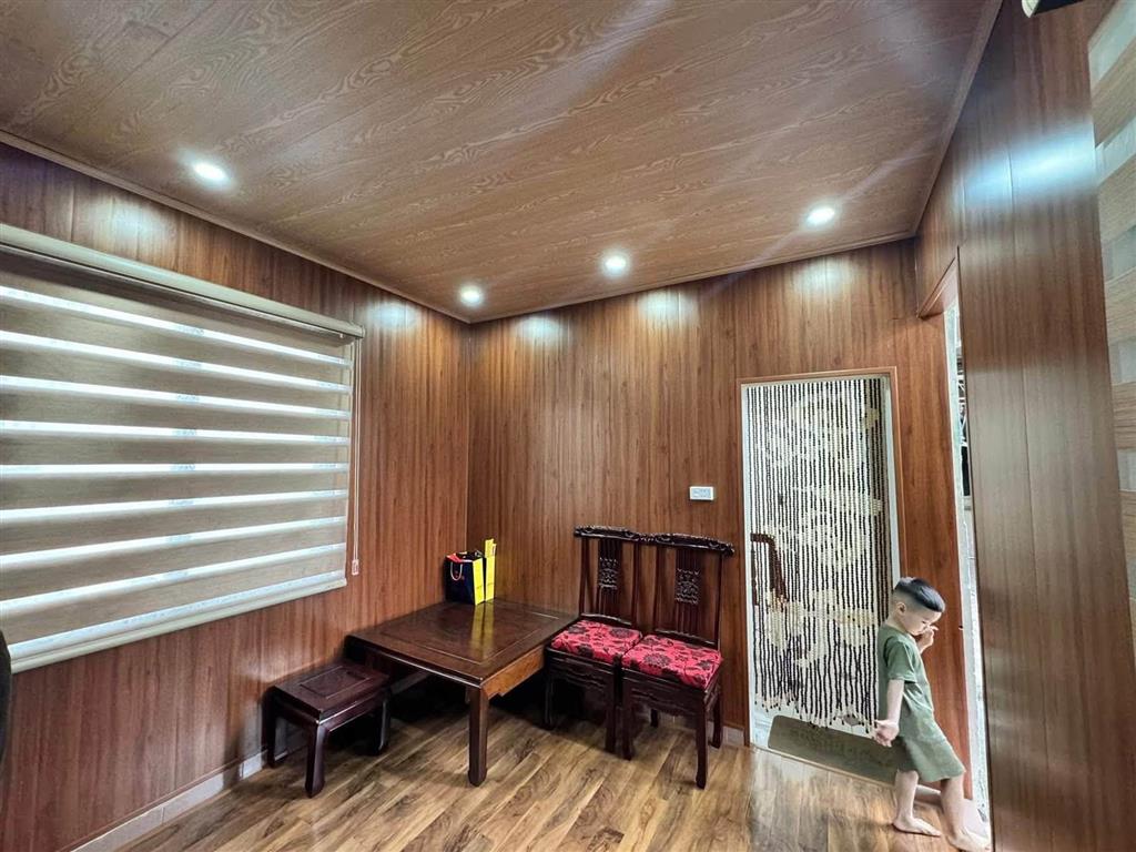 NHÀ PHỐ LA THÀNH – 56 M² – MT 4,2M – 4 TẦNG – GẦN PHỐ – NGÕ THÔNG – TRUNG TÂM BA ĐÌNH