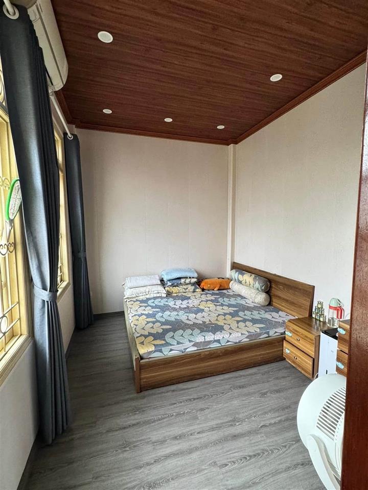 NHÀ PHỐ LA THÀNH – 56 M² – MT 4,2M – 4 TẦNG – GẦN PHỐ – NGÕ THÔNG – TRUNG TÂM BA ĐÌNH