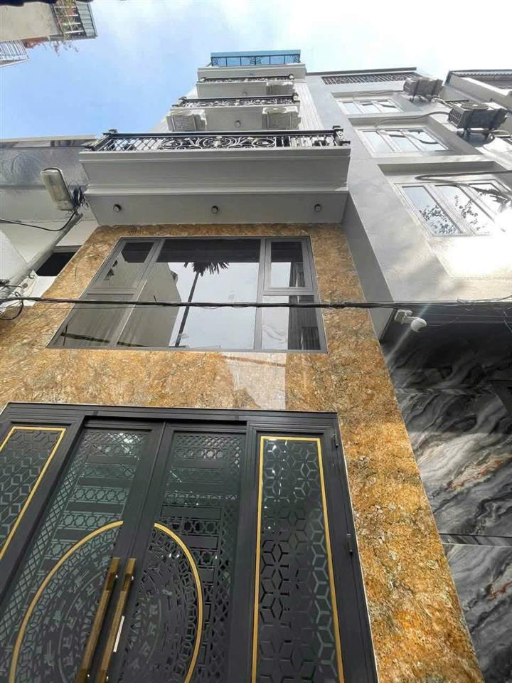 CHO THUÊ NHÀ NGUYÊN CĂN ĐỊNH CÔNG HẠ  6 TẦNG  THANG MÁY  14 TRIỆU/THÁNG