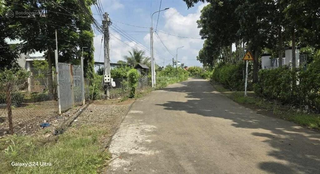 Đất vườn giá rẻ trừ văn thố, bàu bàng, tp. hcm cần bán ra với giá 930triệu có sẵn nhà sổ hồng riêng