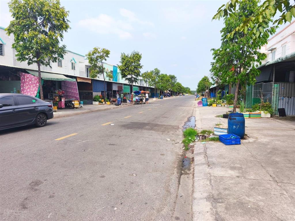 Thanh lý dãy trọ 300m2 ở đường d1, lai uyên, tphcm giá chỉ 1tỷ290tr đang cho thuê hàng tháng shr