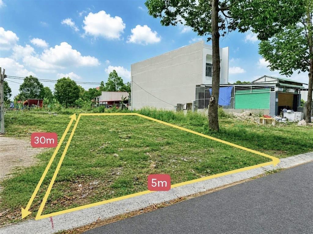 Đất trung tâm bàu bàng 150m2 đường n9, lai uyên giá 1 tỷ gần kcn thích hợp đầu tư sinh lời sổ sẵn