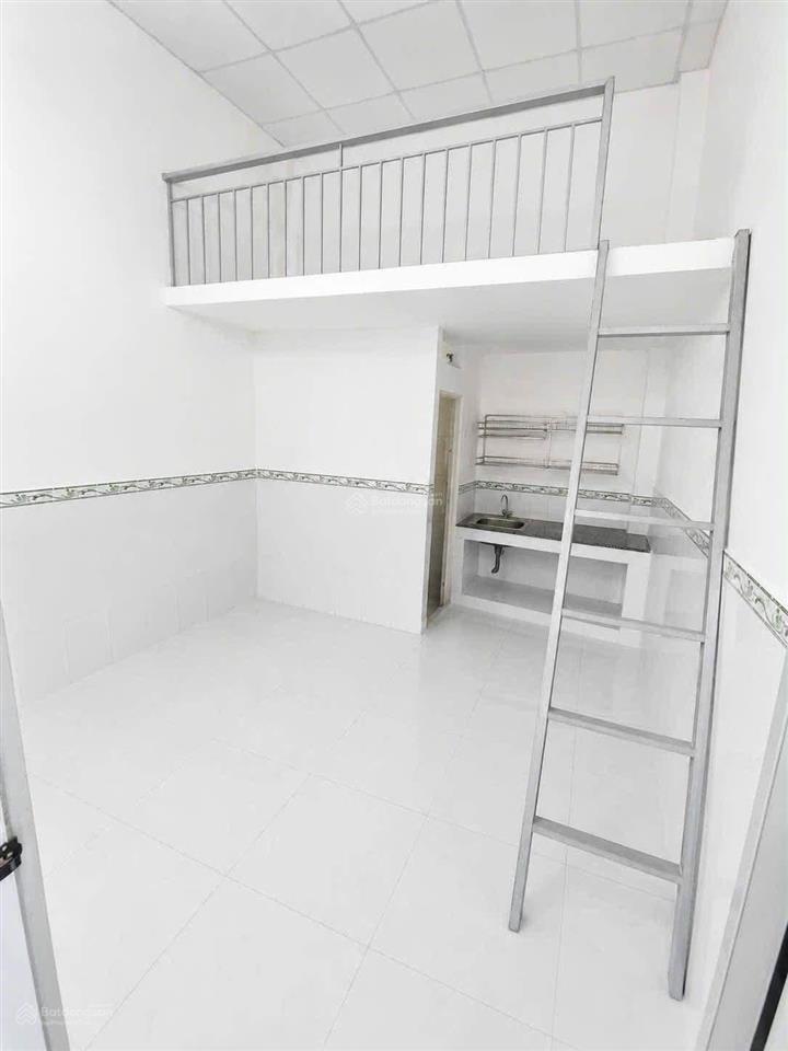 Cần ra gấp dãy 300m2 ở gần kcn minh hưng 3, chơn thành, đồng nai giá chỉ 580 triệu đường nhựa 8m