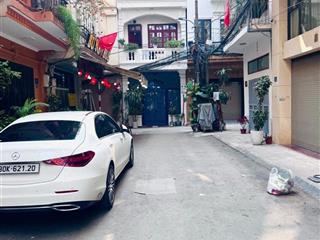 BÁN BIỆT THỰ PHÂN LÔ HOÀNG CẦU - Ô TÔ TRÁNH - 100M2 - 4 TẦNG - MT 10M - 51,5 TỶ