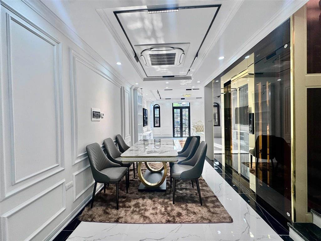 TÒA NHÀ PHÂN LÔ 7 TẦNG  HOÀNG VĂN THÁI, TX - GARA Ô TÔ - 60 M2 - MT 5,5 M - 24,5 TỶ