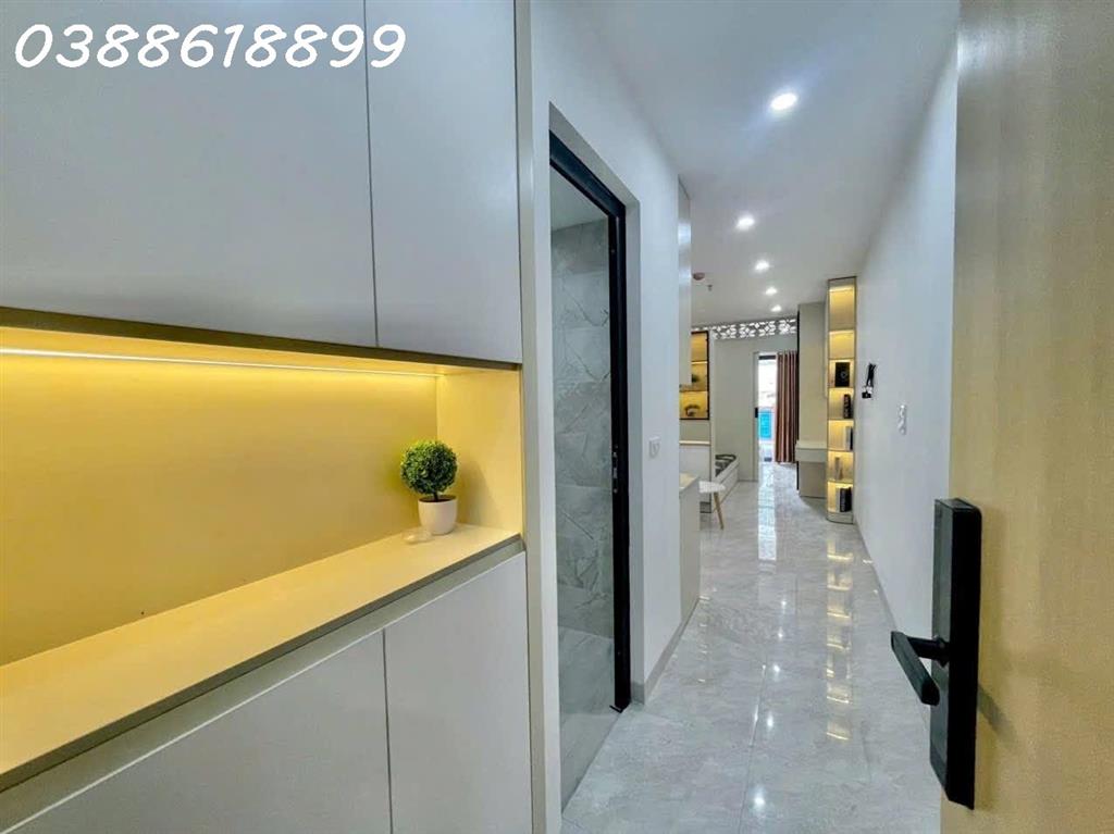 BÁN TÒA APARTMENT NGUYỄN KHANG - CẦU GIẤY - GARA Ô TÔ - DÒNG TIỀN GẦN 300 TRIỆU/THÁNG -