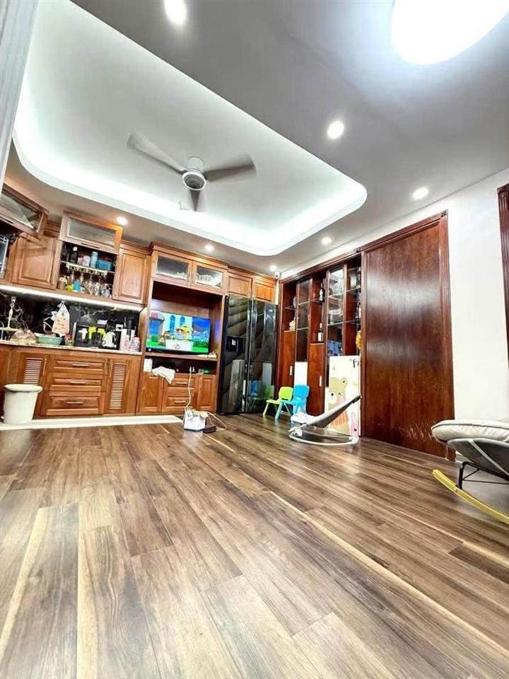 🔥 SIÊU PHẨM BIỆT THỰ MỄ TRÌ – 127M² – MT 7,9M – 4 TẦNG – Ô TÔ TRÁNH – VỈA HÈ – KINH