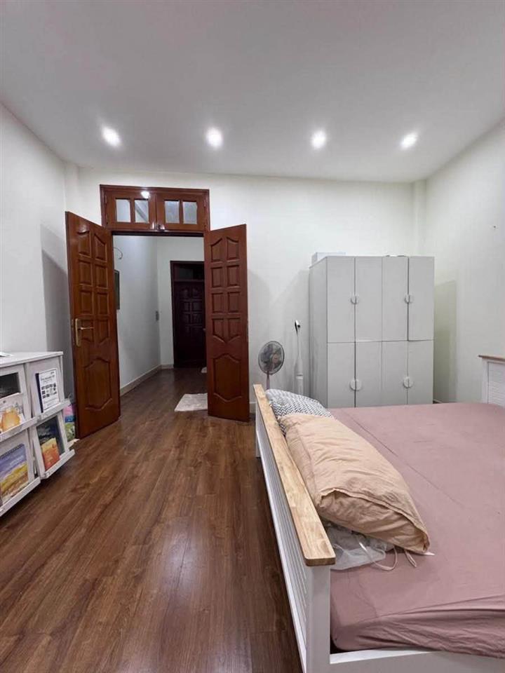 NHÀ 2 MẶT NGÕ HOÀNG CẦU – 45M² – MT 4,4M – 5 TẦNG – TRƯỚC SAU THOÁNG – Ô TÔ TRÁNH – GẦN HỒ