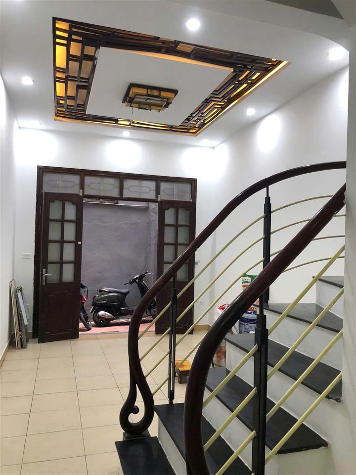 CHO THUÊ NHÀ NGUYÊN CĂN NGÕ 6XX LA THÀNH  40M² × 4 TẦNG  4PN  12 TRIỆU/THÁNG