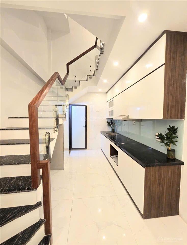 CHO THUÊ NHÀ RIÊNG GIÁP NHỊ – HOÀNG MAI  32M² × 5 TẦNG  3PN  4WC  15 TRIỆU/THÁNG