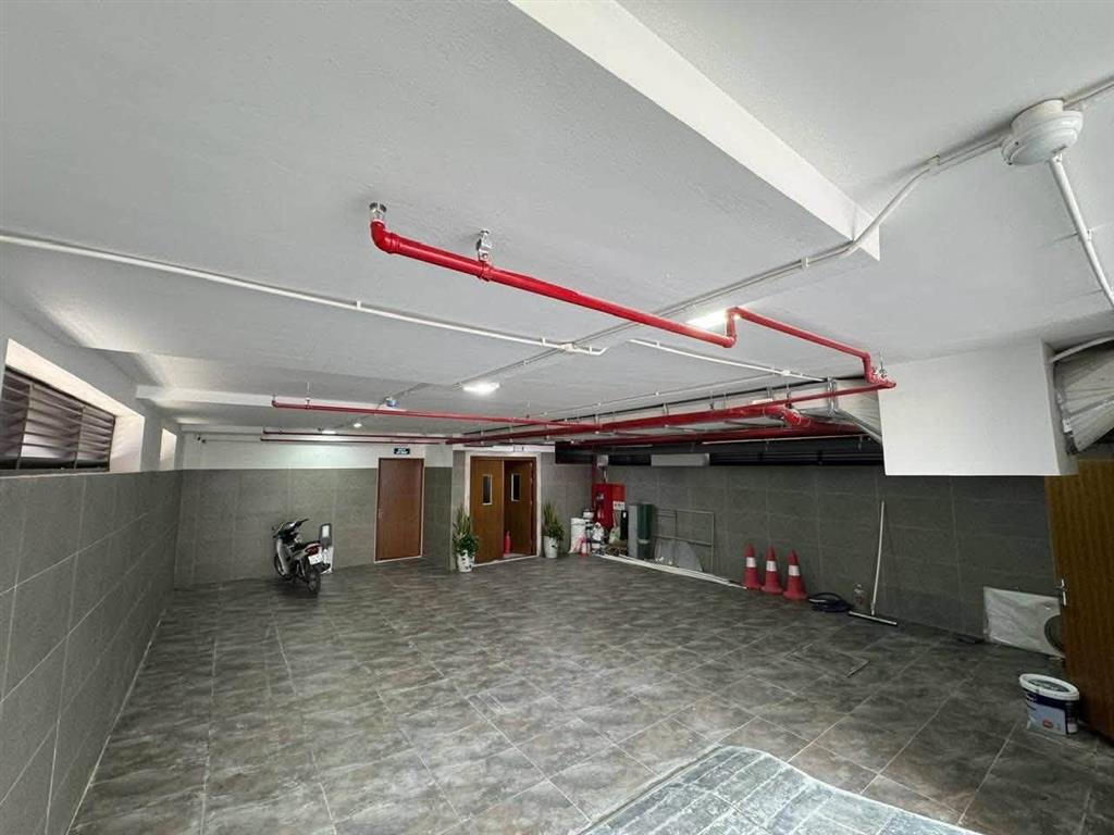 TÒA VĂN PHÒNG MẶT PHỐ VƯƠNG THỪA VŨ – 160M² – MT 9M – 9 TẦNG – 1 HẦM – 3 THOÁNG – VỈA HÈ
