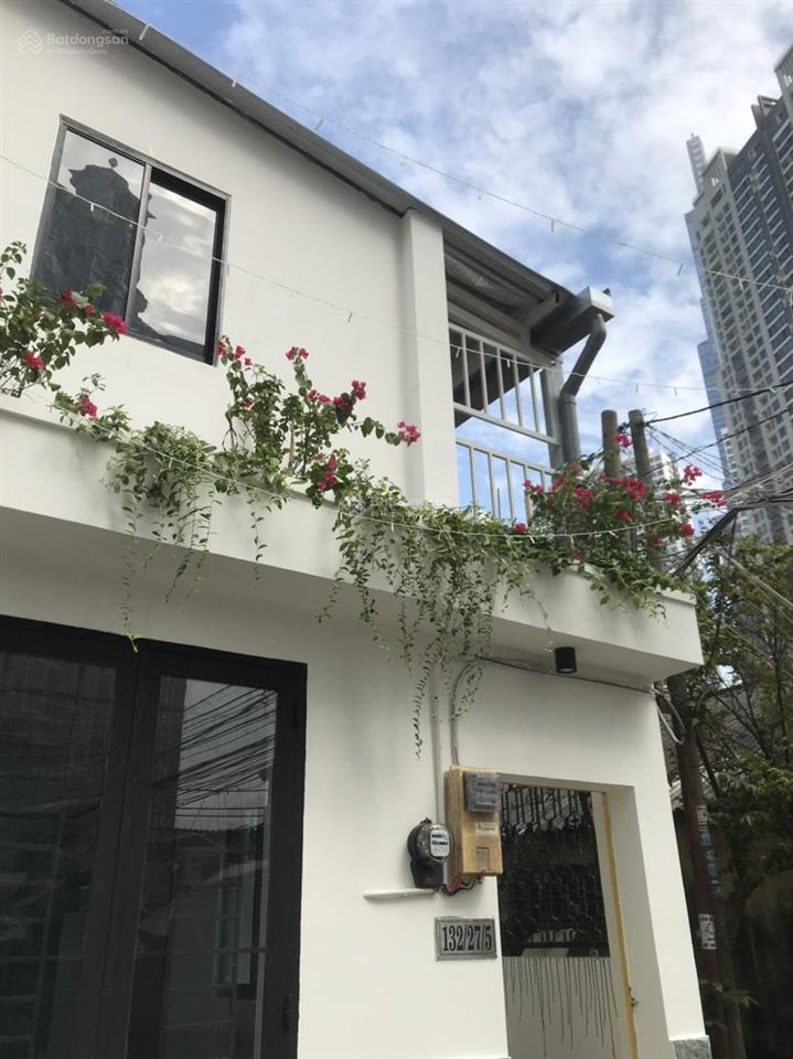 Giảm 500k tháng đầu cho bạn nào ở 1 mình phòng gác cao thoáng sáng gần q1, 2 trung tâm