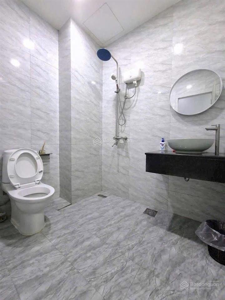 Nhà đẹp hẻm trải nhựa sạch  tt quận 1 ngay võ văn kiệt 42m2 chỉ 8,1 tỷ  4 tầng btct.