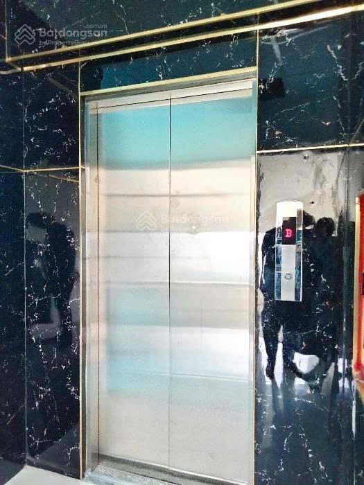 Bán chdv mt đường quang trung, 8 tầng 37 phòng. 140m2 ngang khủng 7m  bán giá 32.5 tỷ