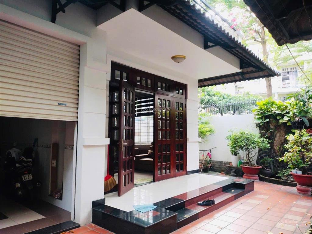 Biệt thự sân vườn, căn góc 3 mặt thoáng, khu vip nguyễn oanh, gò vấp. 3 tầng 270m2 bán chỉ 33 tỷ.