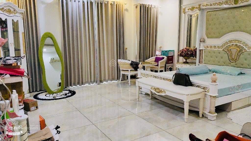 Biệt thự mặt tiền đường vip cửu long, tân bình. 4 tầng thang máy, 335m2 ngộp bán gấp 60 tỷ