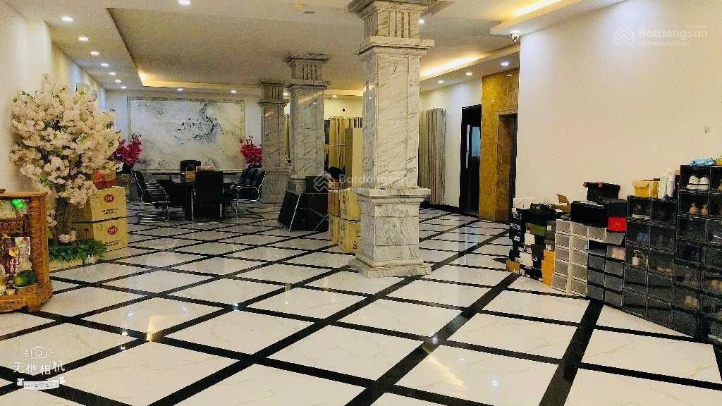 Biệt thự mặt tiền đường vip cửu long, tân bình. 4 tầng thang máy, 335m2 ngộp bán gấp 60 tỷ