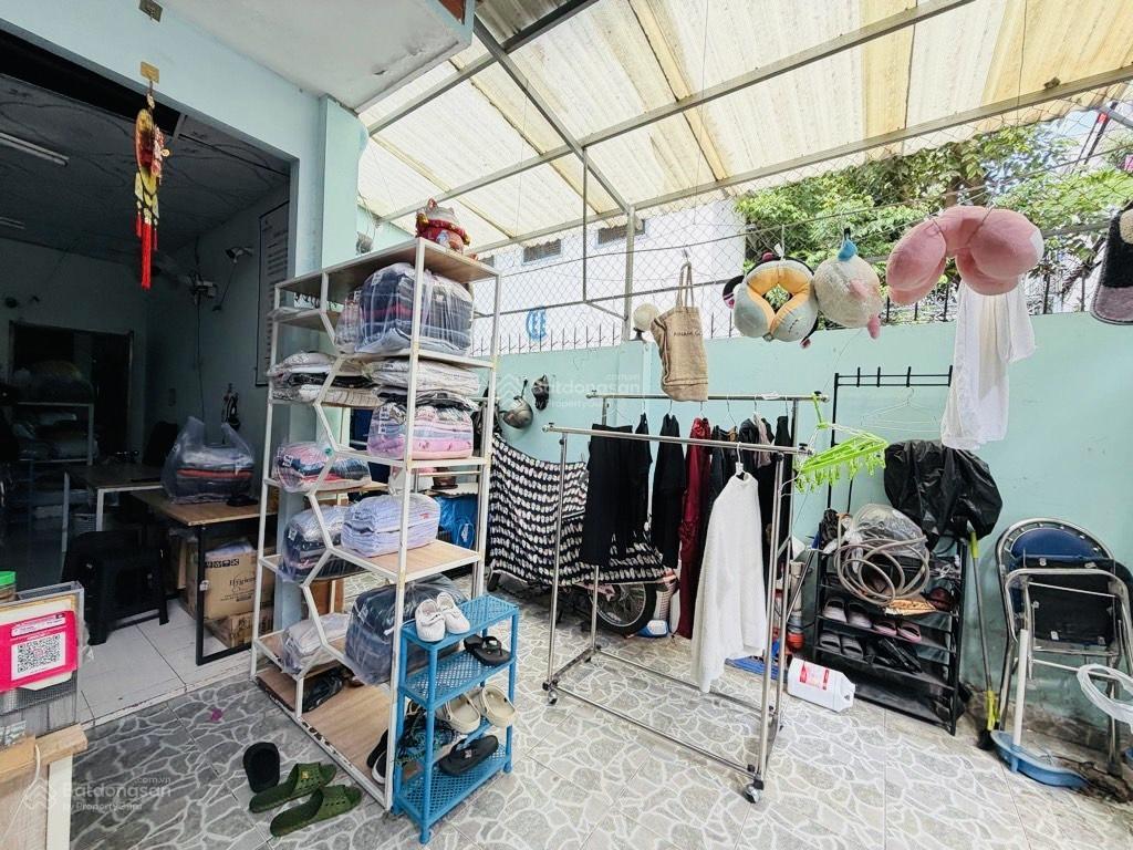 Trung tâm quận 1, nhà c4 ( đất ) hẻm xh 6m ngang bề thế 6m 106m2 gấp bán chỉ 18,5 tỷ.