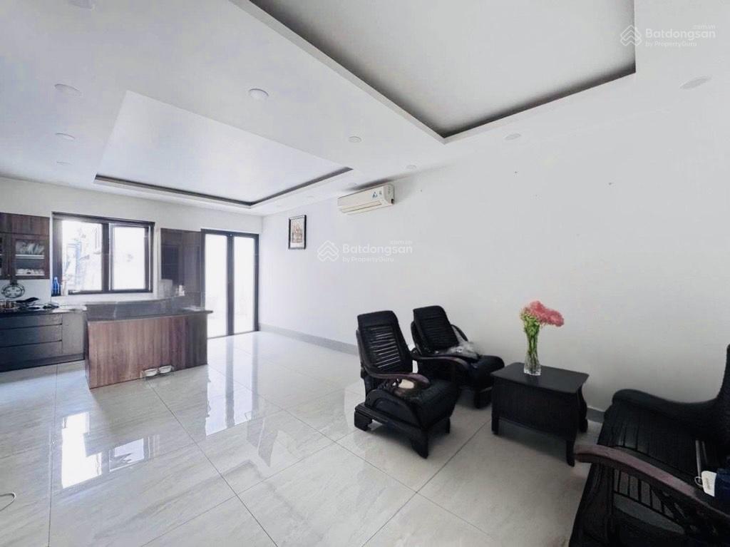 Bán biệt thự nhà phố ( 7x17 )  ngay phạm văn đồng, khu vip ven sông  4 tầng btct chỉ 17,5 tỷ