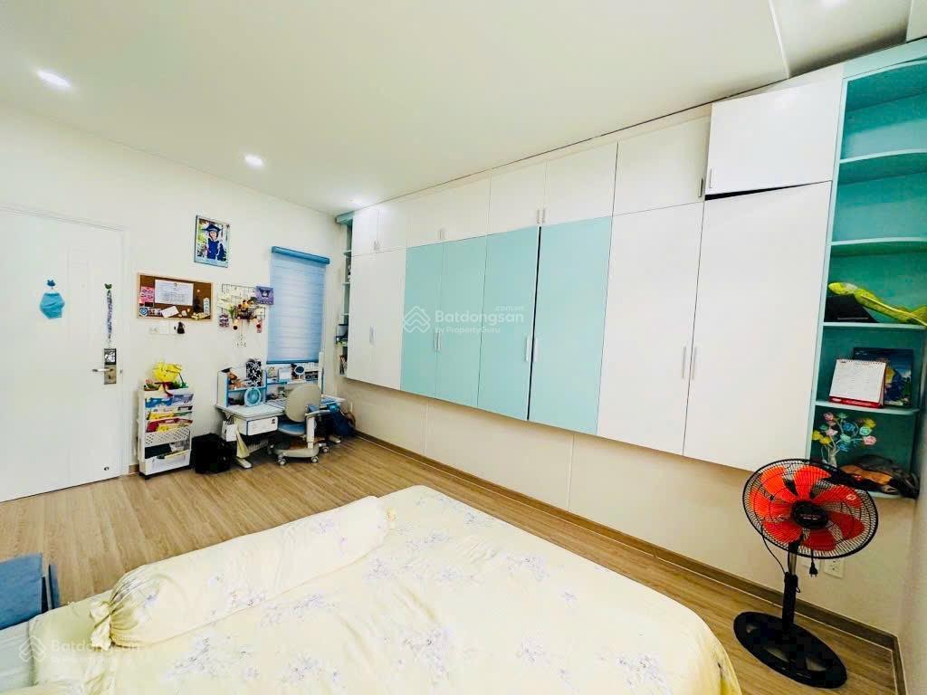 Nhà đẹp hẻm oto  3 tầng, ngang khủng 7m ~ 160m2  hoàng hoa thám, bình thạnh  gấp bán chỉ 26 tỷ.