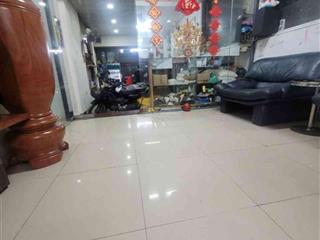 Bán nhà mặt tiền đường lê thị hồng  tt gò vấp  dt ( 7,5x20 ) 5tầng  bán chỉ 25,5 tỷ.