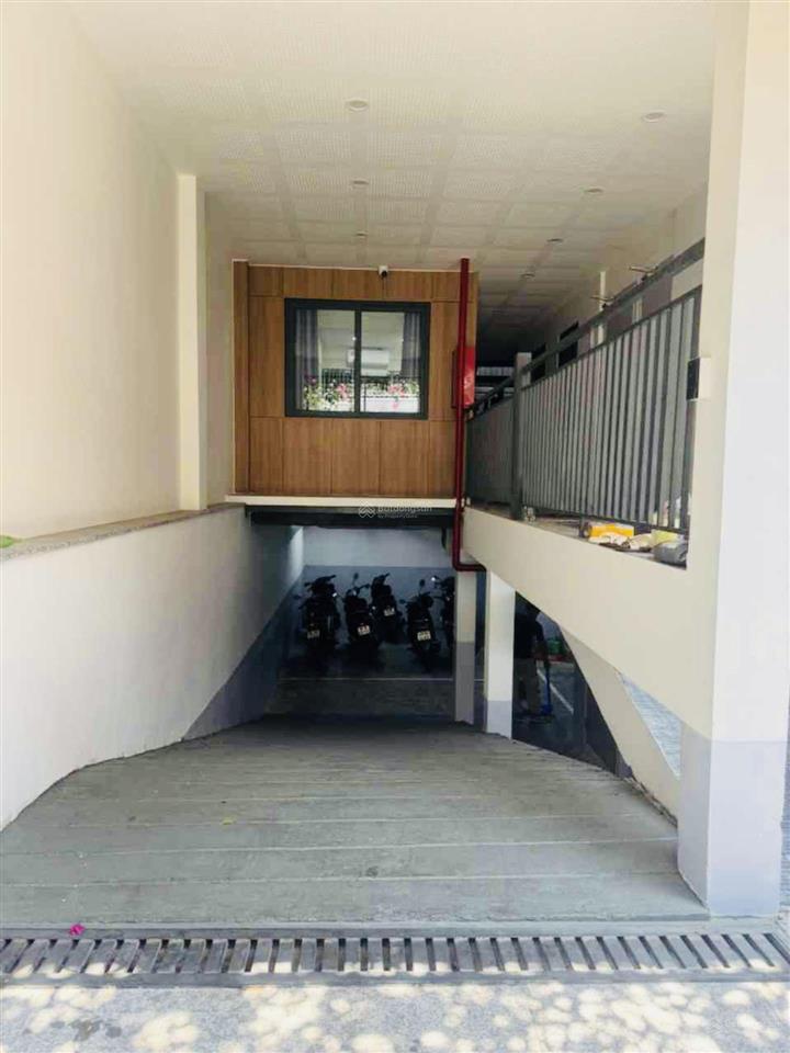 Bán chdv 7 tầng có hầm  dt (7m*15m) giá 33 tỷ  hẻm nhựa 8m, ngay lê đức thọ, gò vấp