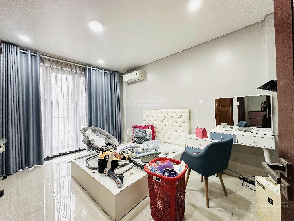 Gò vấp  nhà đẹp 4 tầng  hxh 10m  130m2 ngang rộng 6m vuông vức  gấp bán 13,9 tỷ.