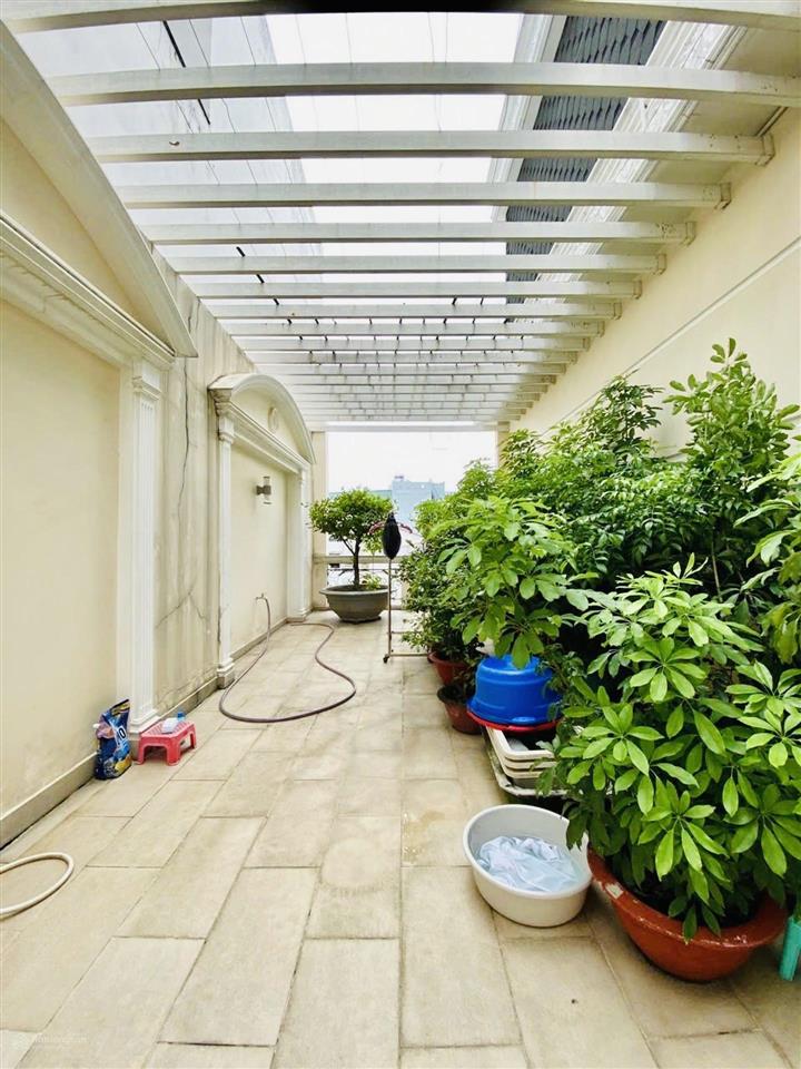 Biệt thự siêu vị trí, 5 tầng có hầm + thang máy  khu vip phú nhuận  230m² chào bán chỉ 52 tỷ.